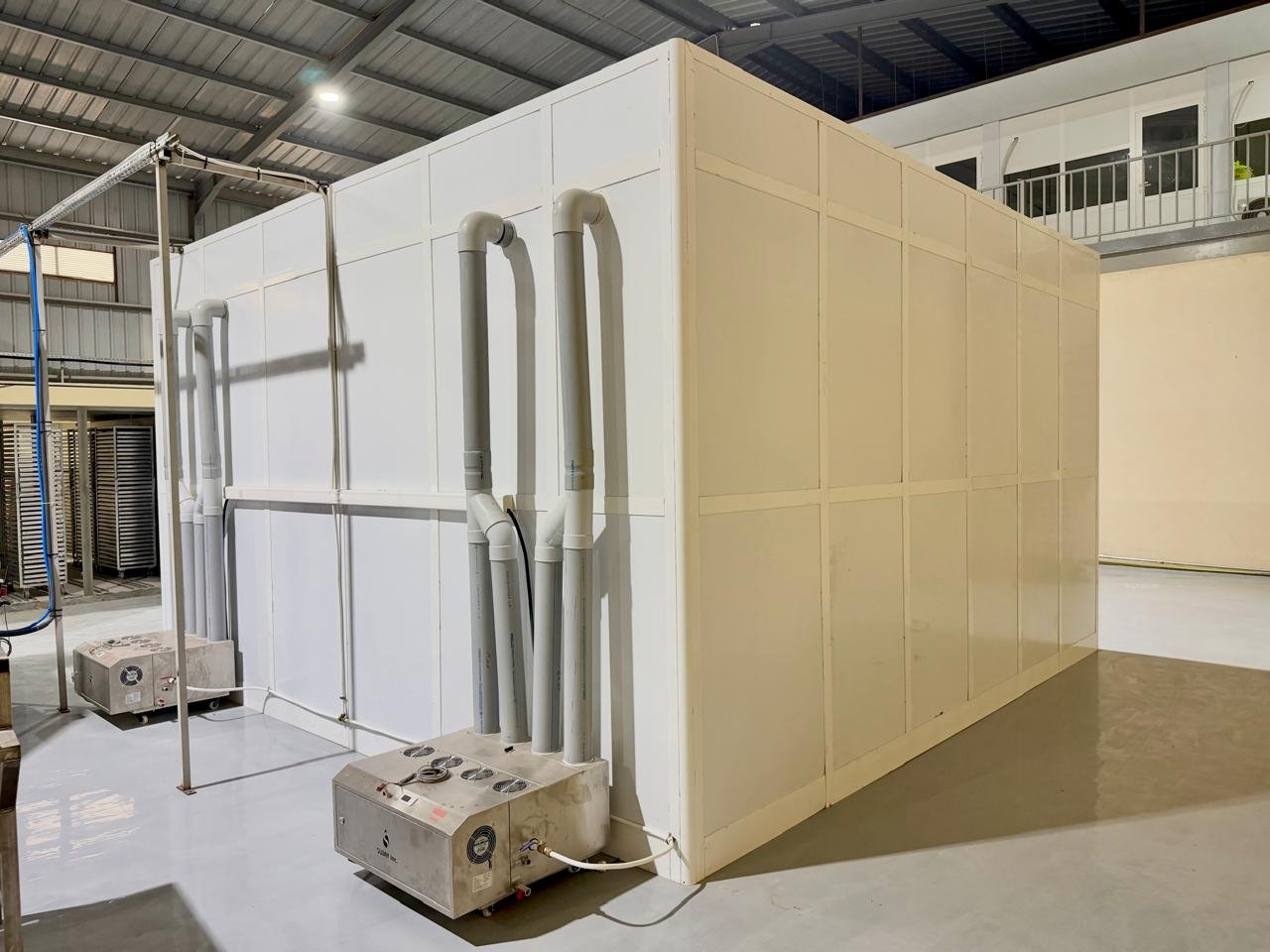 LOCUS cashew kernel humidification chamber with tray racks